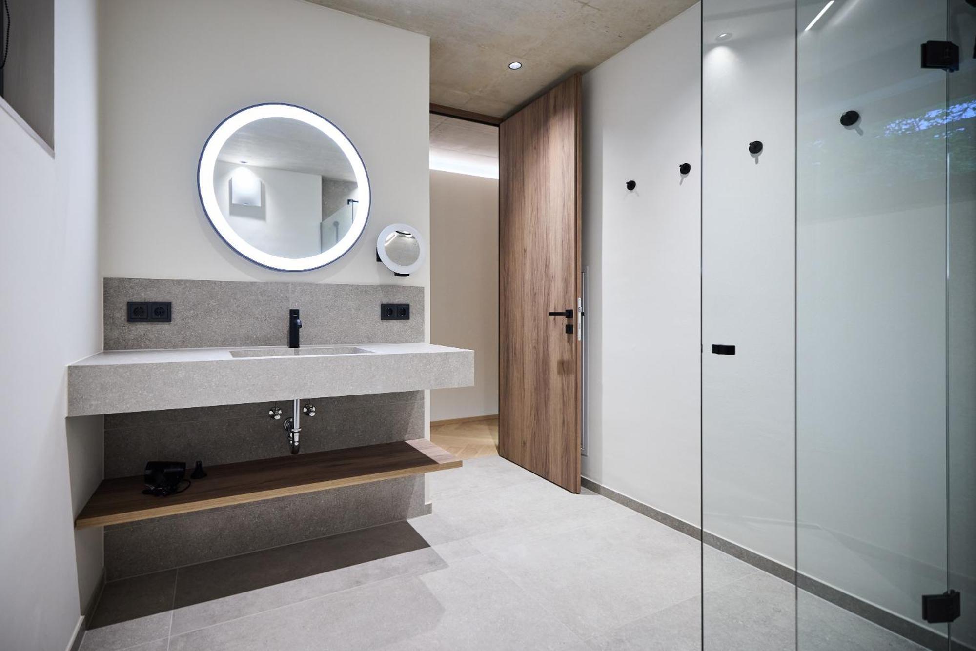 Gerl Homes - Adults Only *
